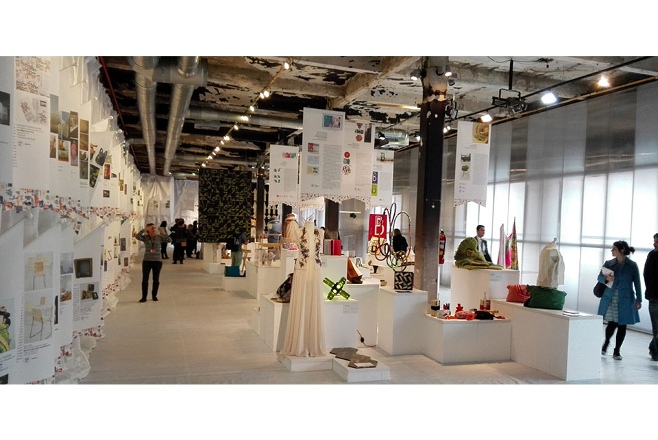 woodendot-bienal-iberoamericana-diseño-2014-ka-lamp-07