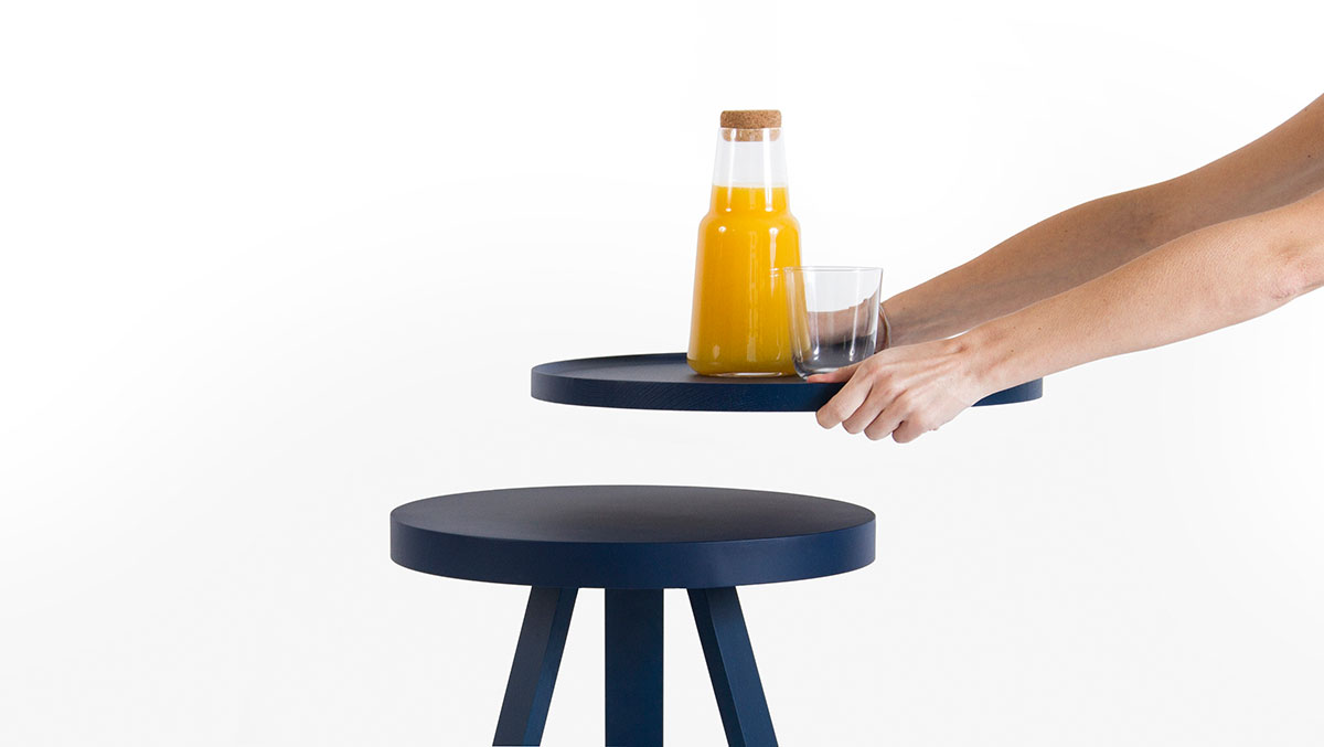 woodendot-small-blue-batea-tray-table-hands-detail woodendot-small-blue-batea-tray-table-hands-detail