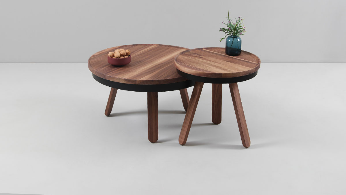woodendot-small-medium-walnut-black-batea-tray-table-02 woodendot-small-medium-walnut-black-batea-tray-table-02
